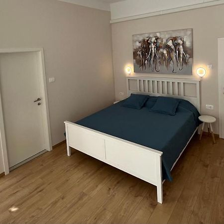 Apartment Check In Pula Exterior photo